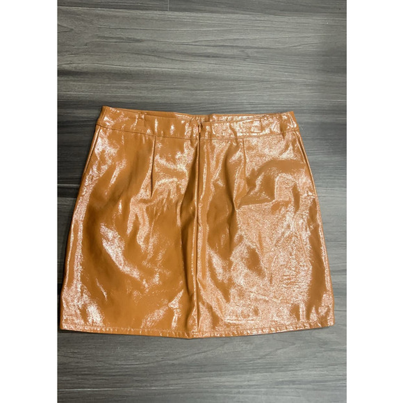 Le Lis Faux Leather Mini Skirt - Picture 2 of 5